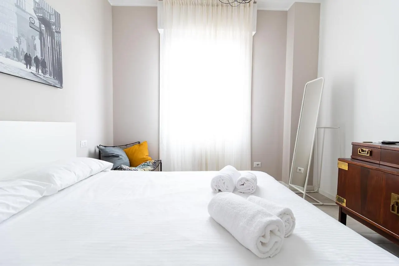 Milano Centro - Moderno Appartamento Con 2 Suite Apartman