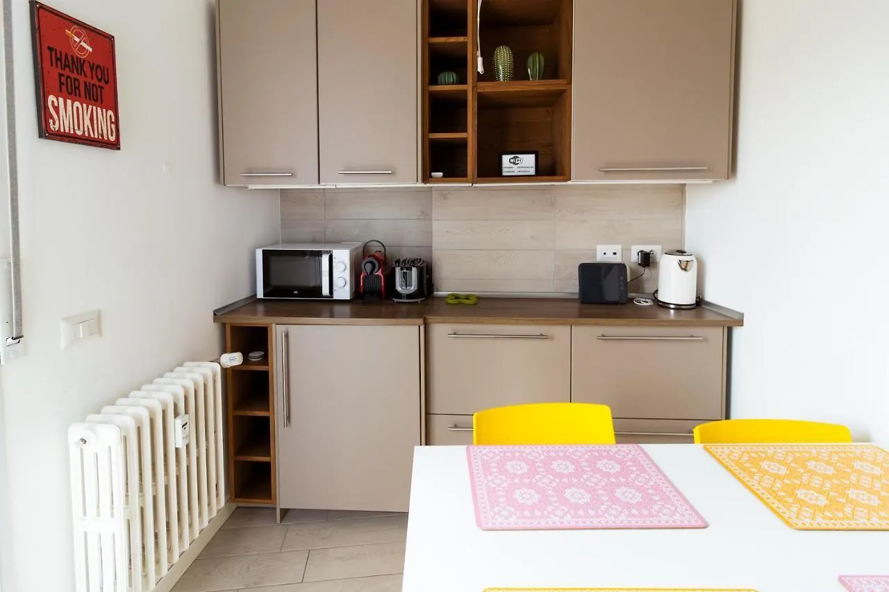 Milano Centro - Moderno Appartamento Con 2 Suite Milán